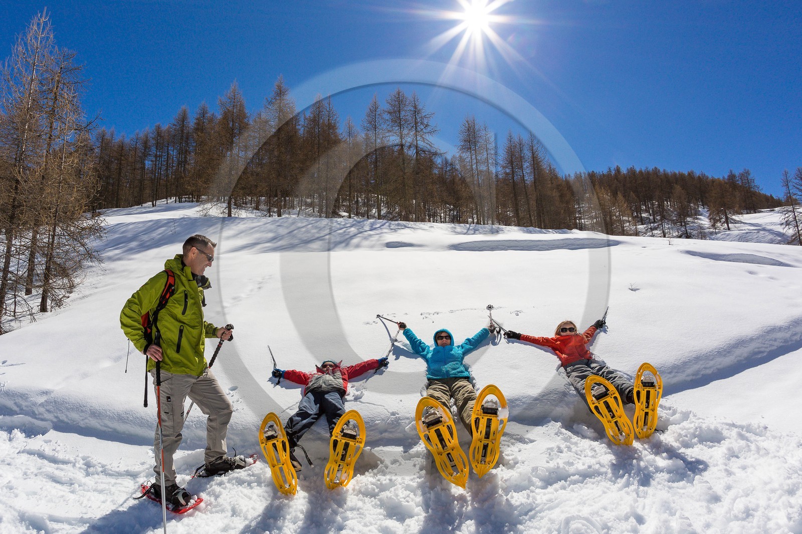 Crévoux, randonnée famille en raquettes à neige