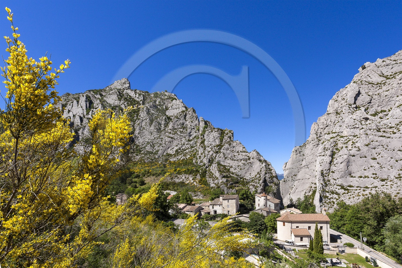 vallée du Buëch, village de Sigottier