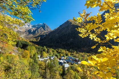 Vallée du Béranger village de Valjouffrey, hameau de Valsenestre