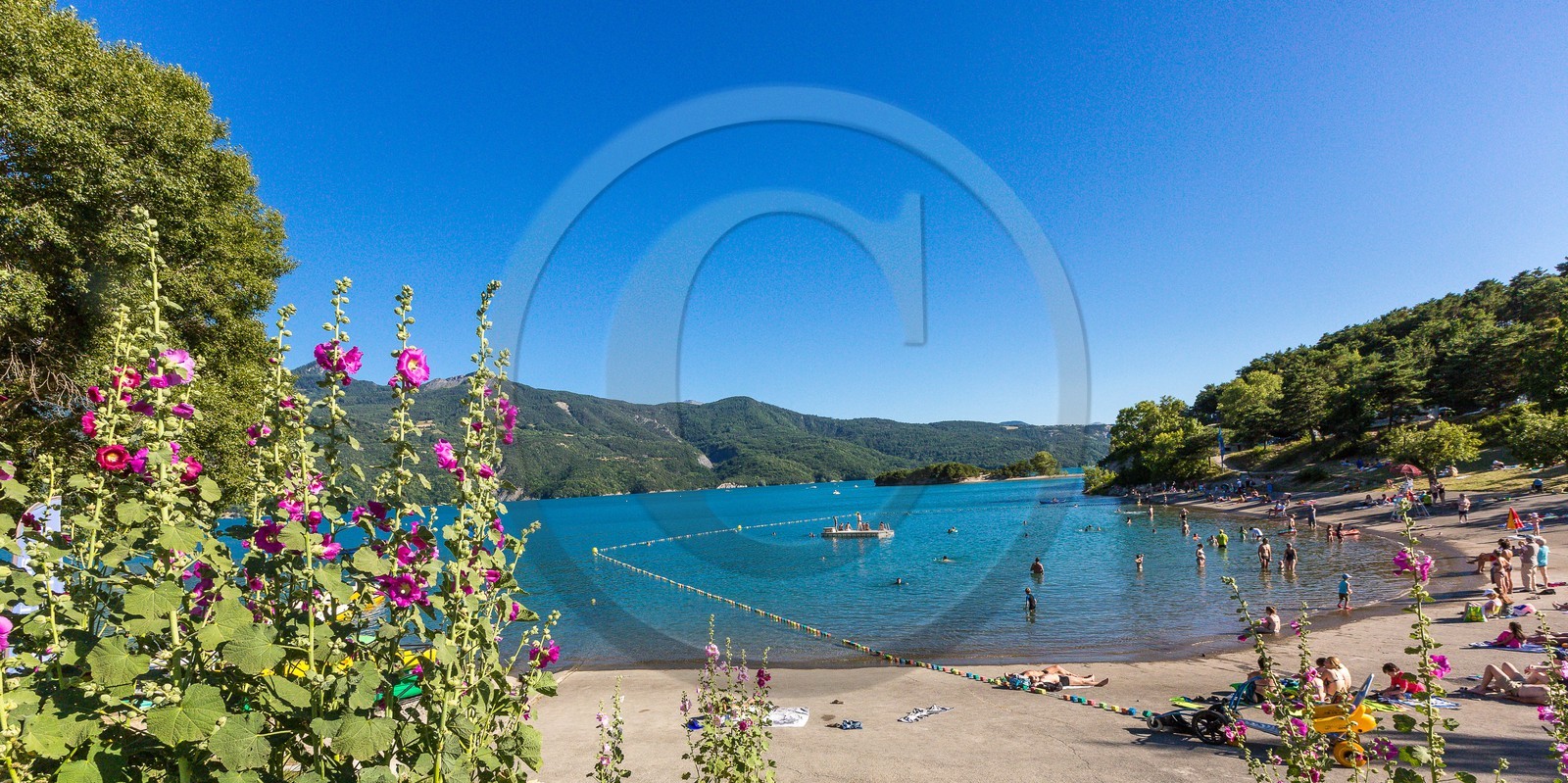 Prunières, plage de la baie Saint-Michel