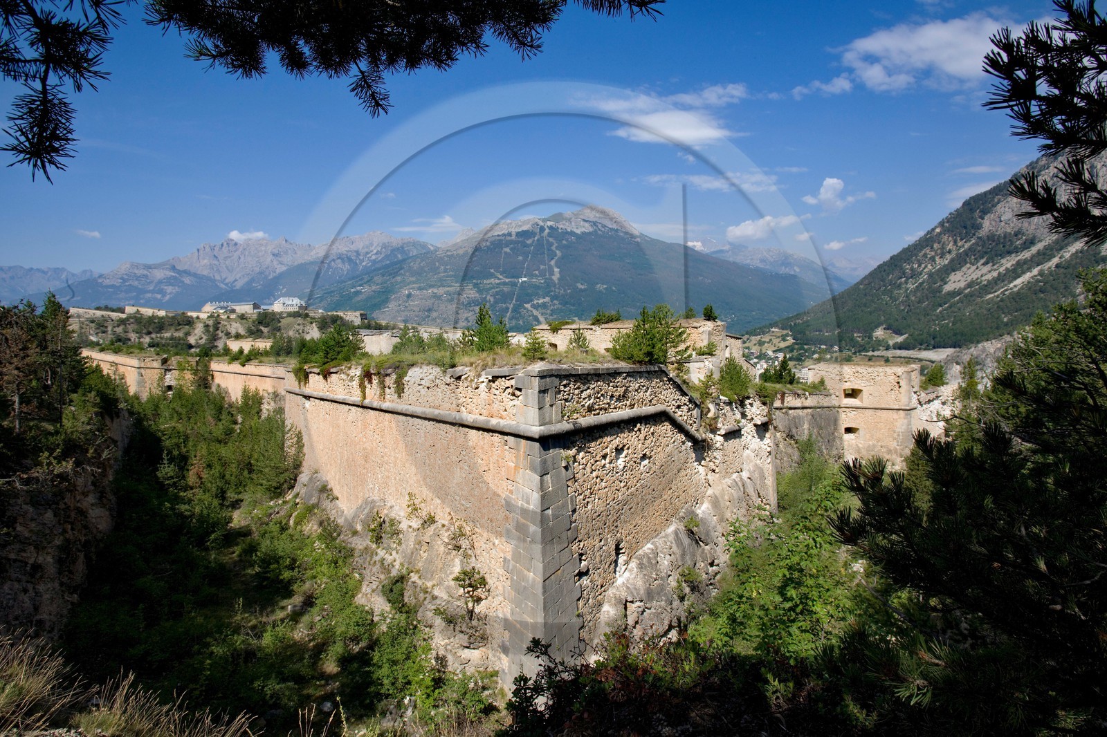 Briançon, Fort Dauphin