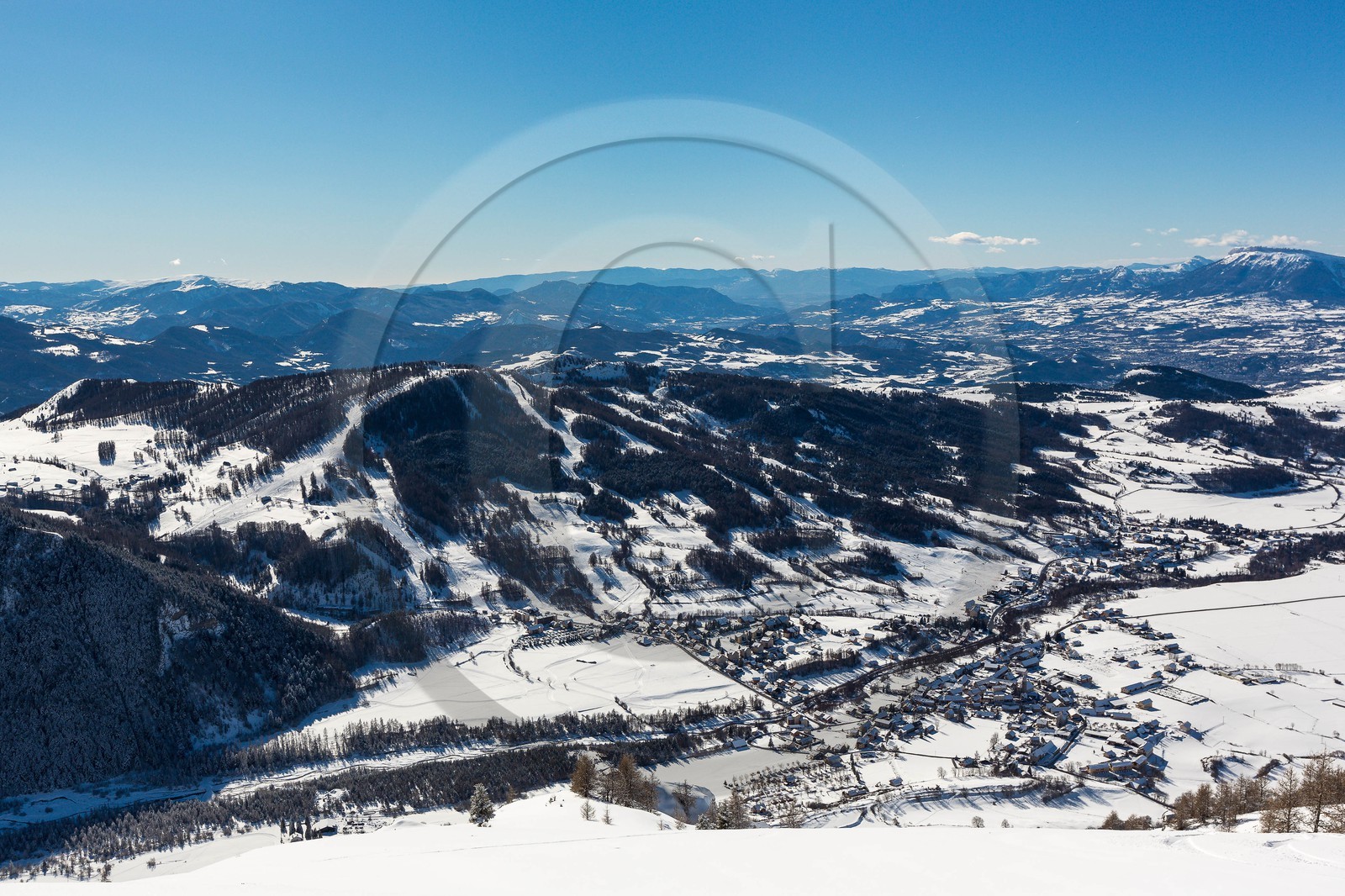Vallée du Champsaur, station village d'Ancelle