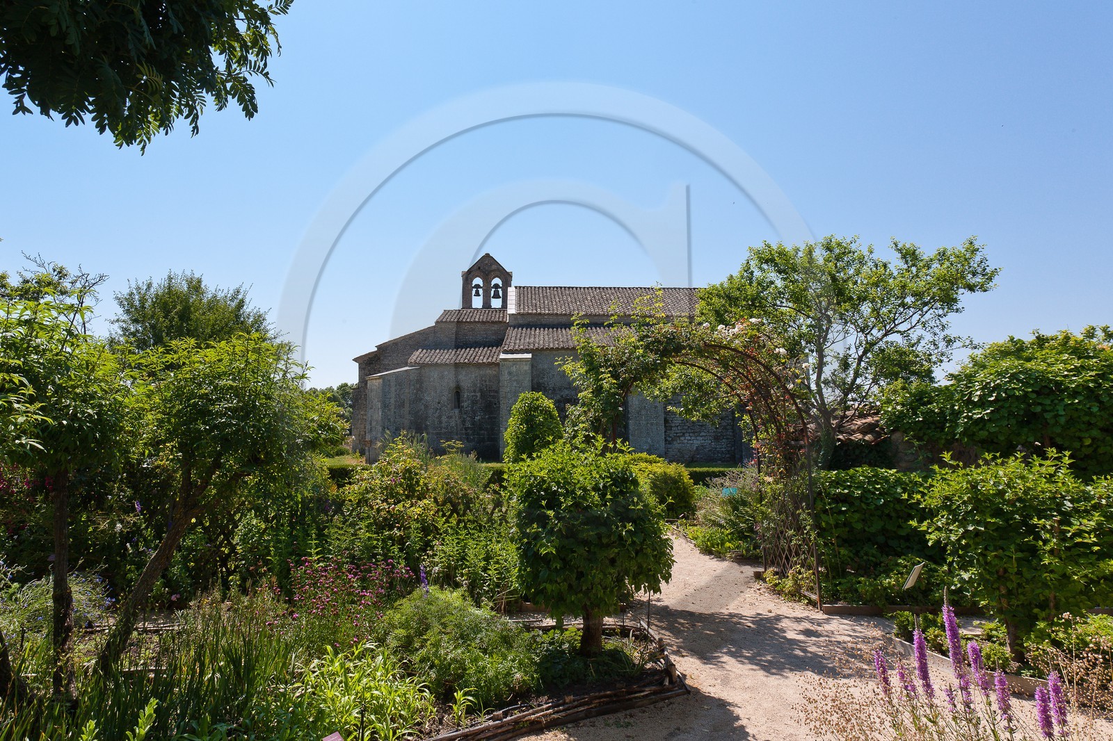 Prieuré Notre-Dame de Salagon et les jardins