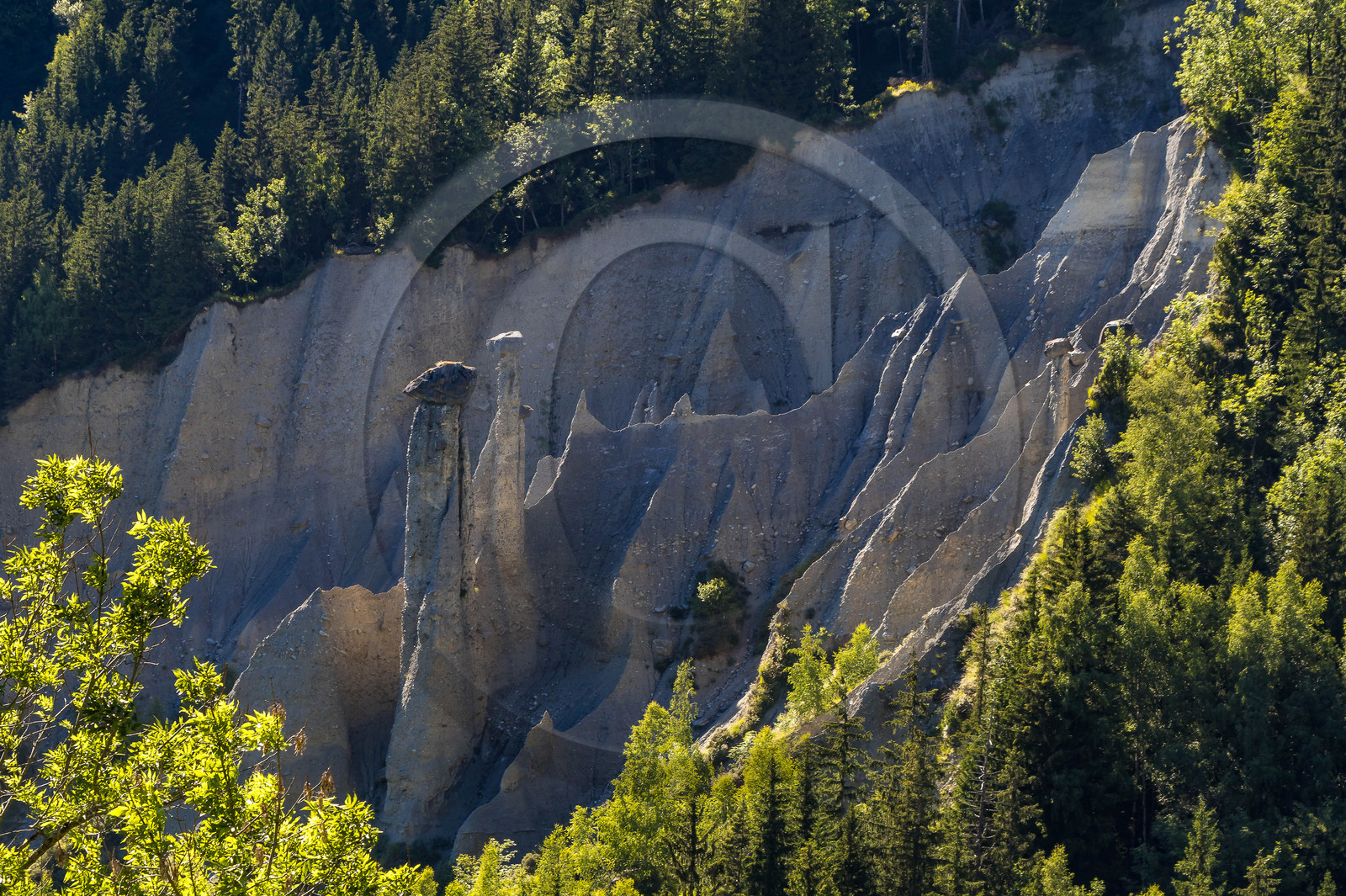 Montgellafrey, cheminées de fées