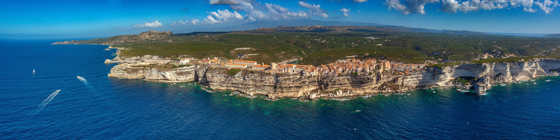 Bonifacio, falaises de calcaire