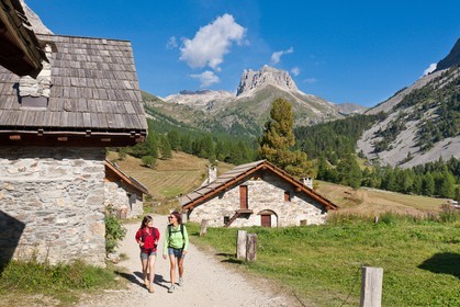 Randonnée montagne dans la vallée Etroite