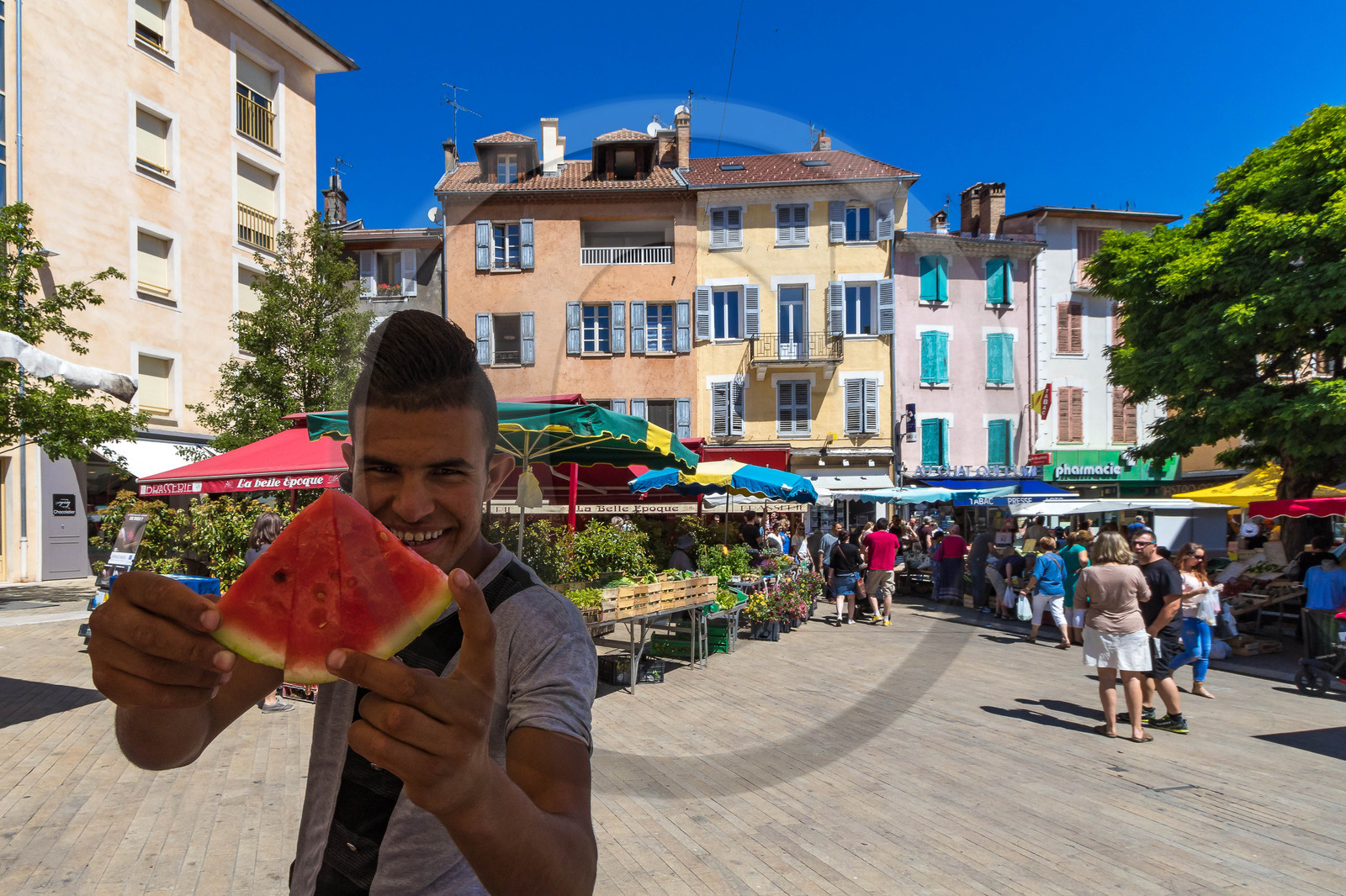 Place aux Herbes Gap