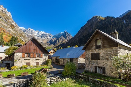 Vallée du Béranger village de Valjouffrey, hameau de Valsenestre