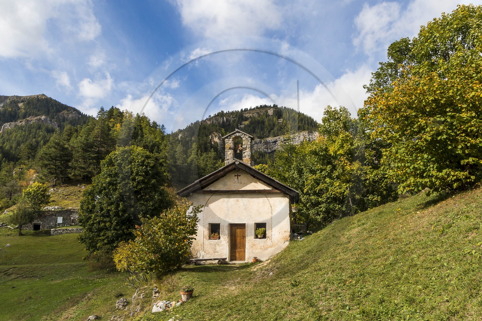 Vallée de la Tinée, Roubion,  hameau de Vignols