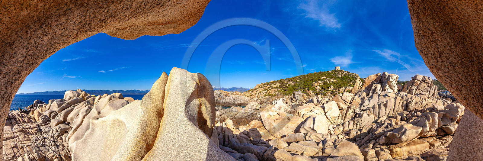 Tour génoise de Campomoro et taffoni