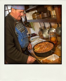 Village de Villar-d'Arène, fête du pain bouilli ou pain noir, Maurice Rousset, fourniron et la tourte au choux