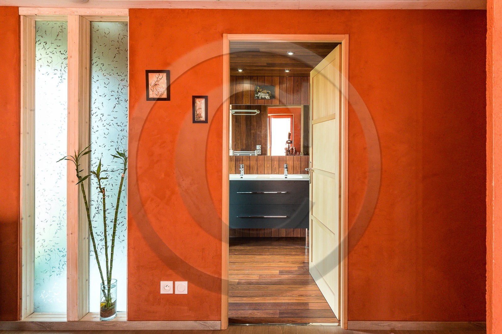 Constructeur de maison en paille