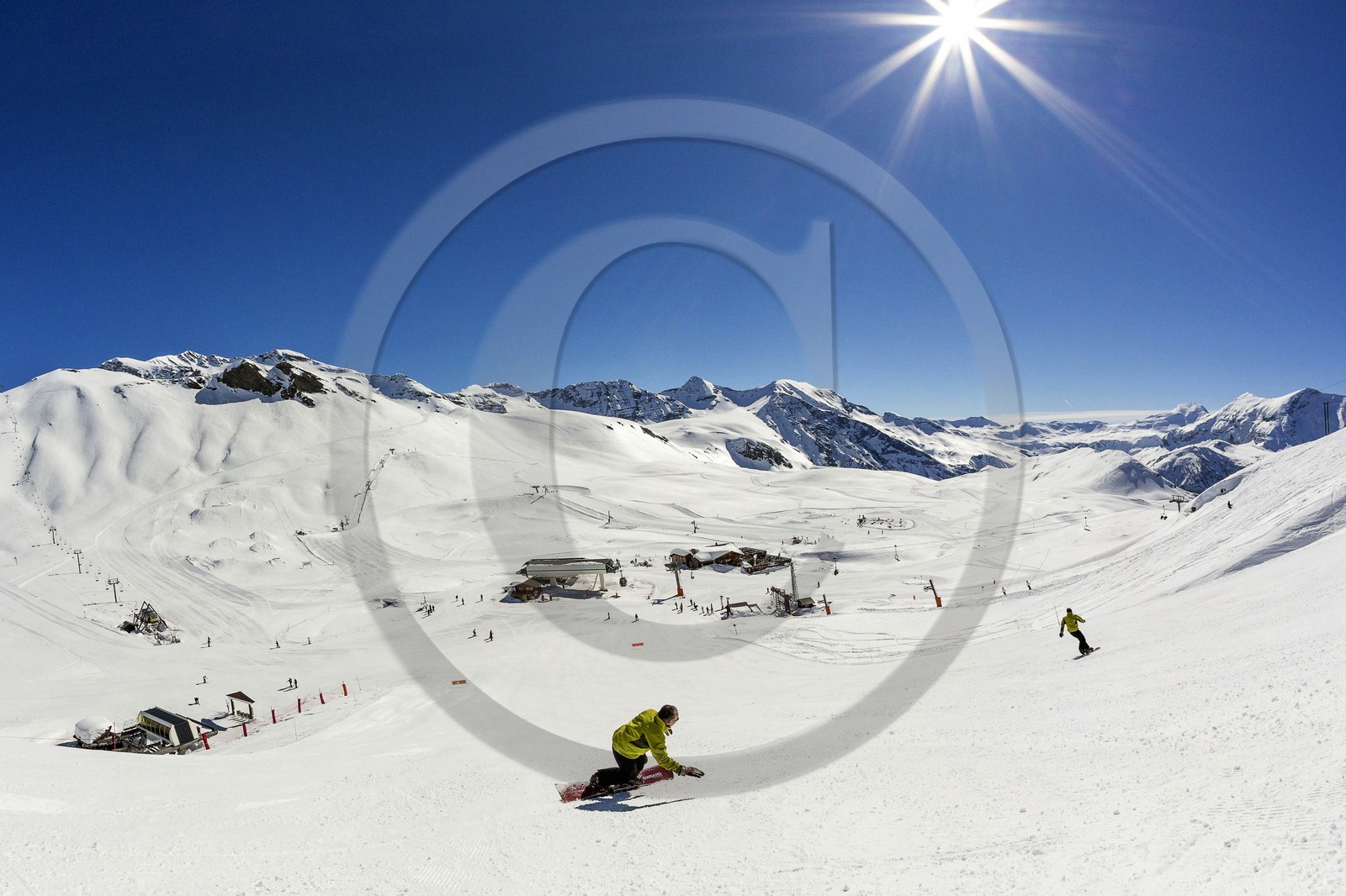 Station de ski d'Orcières 1850,  snowboard sur pistes