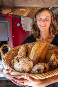 Le Pain de Coste Joffre, Claire Louise