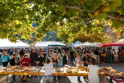 Village d'Orpierre, Marché des saveurs