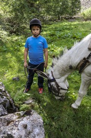 Yohann Masnada, accompagnateur ânier
