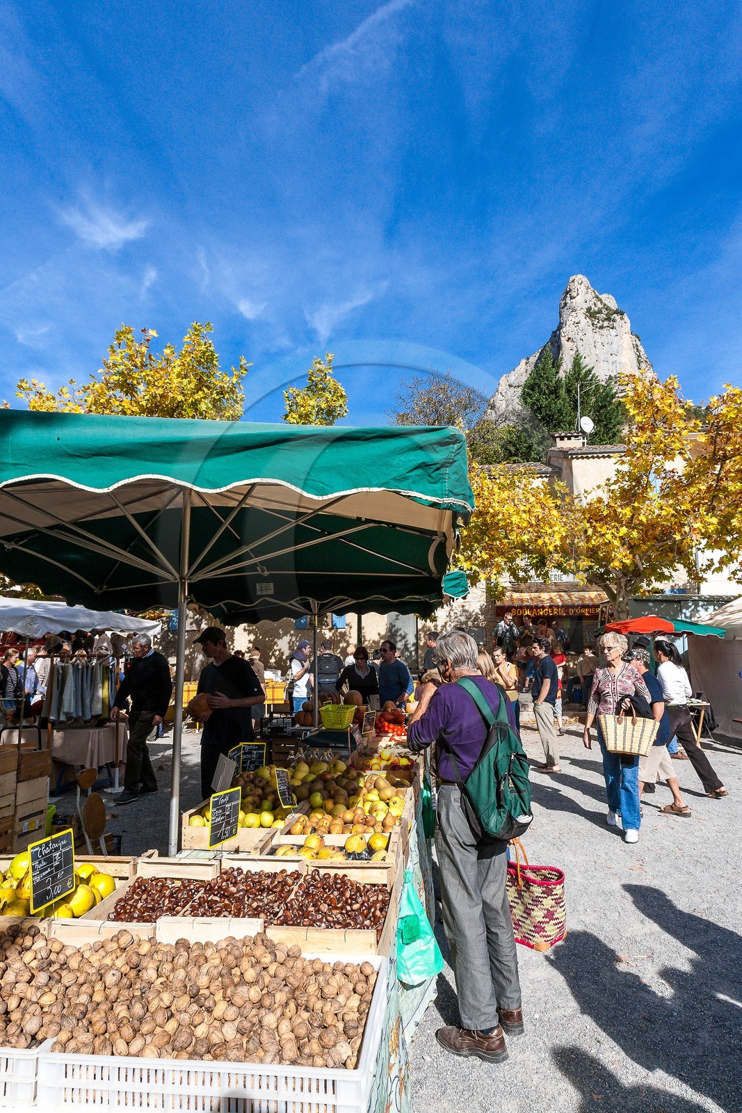 Village d'Orpierre, Marché des saveurs
