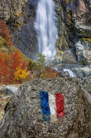 Vallée de la Bonne,  Le Désert, cascade de la Pisse