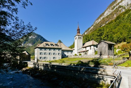 Sixt-Fer-à-Cheval, Église du XIIIe siècle
