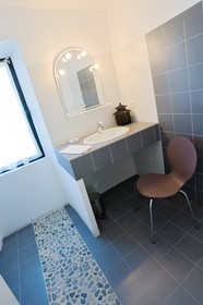 Saléon, table et chambre d'hôtes La Tête en l'air
