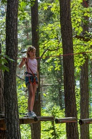Barcelonnette, Jungle Park, parc aventure, parcours acrobranche, grimper dans les arbres