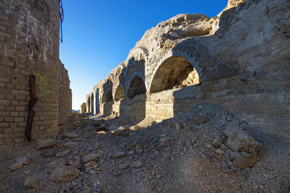 Fort du Chaberton et les ruines de l'ancien camp militaire