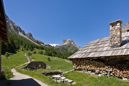 Les Granges de la Vallée Etroite, (Valle Stretta en italien)