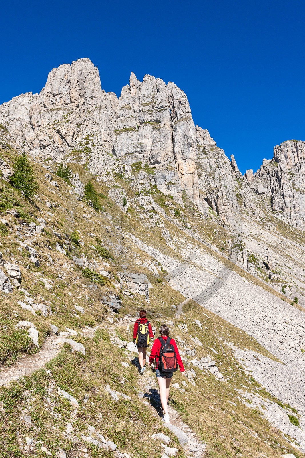 Pays de Serre-Ponçon, Réallon, randonnée vers les Aiguilles de Chabrières