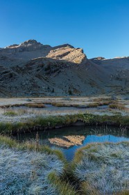 Vallon du Laverq, lac et tourbière Les Eaux-Tortes