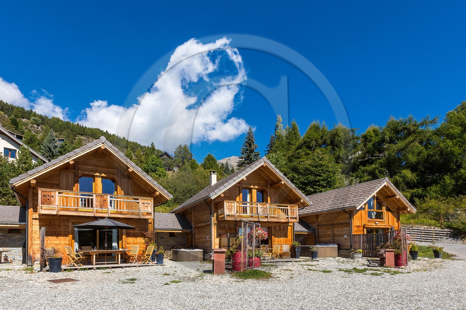 Agence Chaillol Loisirs, Chalets Shangrila