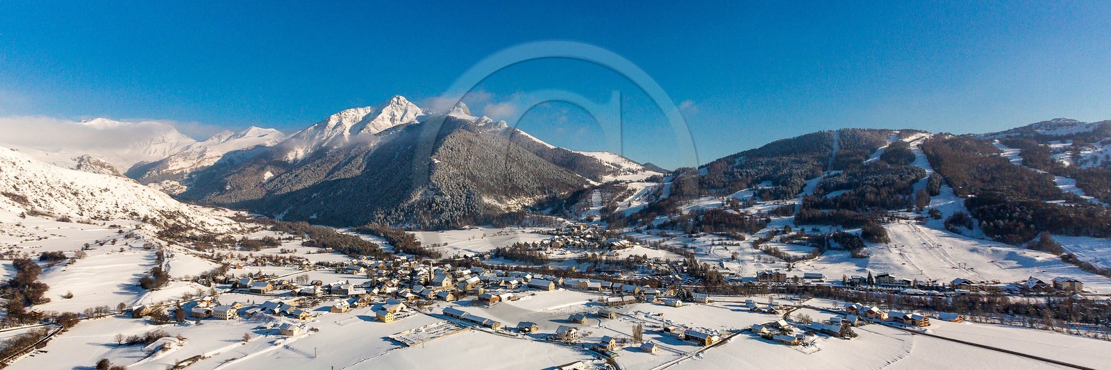 Vallée du Champsaur, station village d'Ancelle