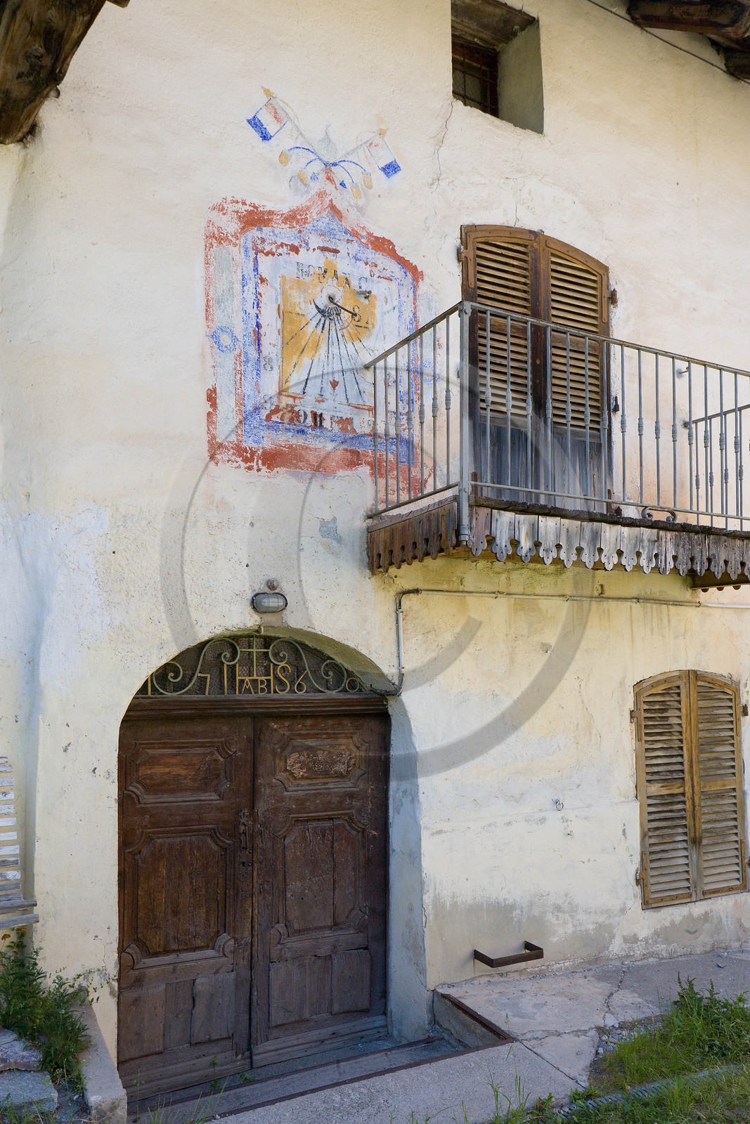 Village de Val-des-Prés, cadran solaire