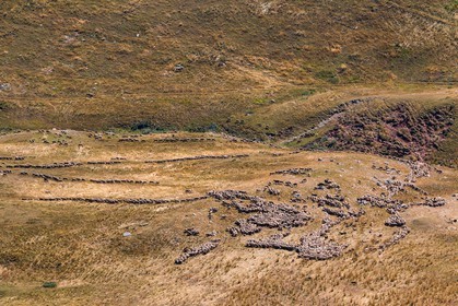 Les Monges, paturage et cabane de Clapouse