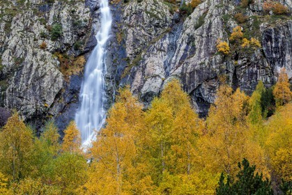 Vallée de la Bonne,  Le Désert, cascade de la Pisse