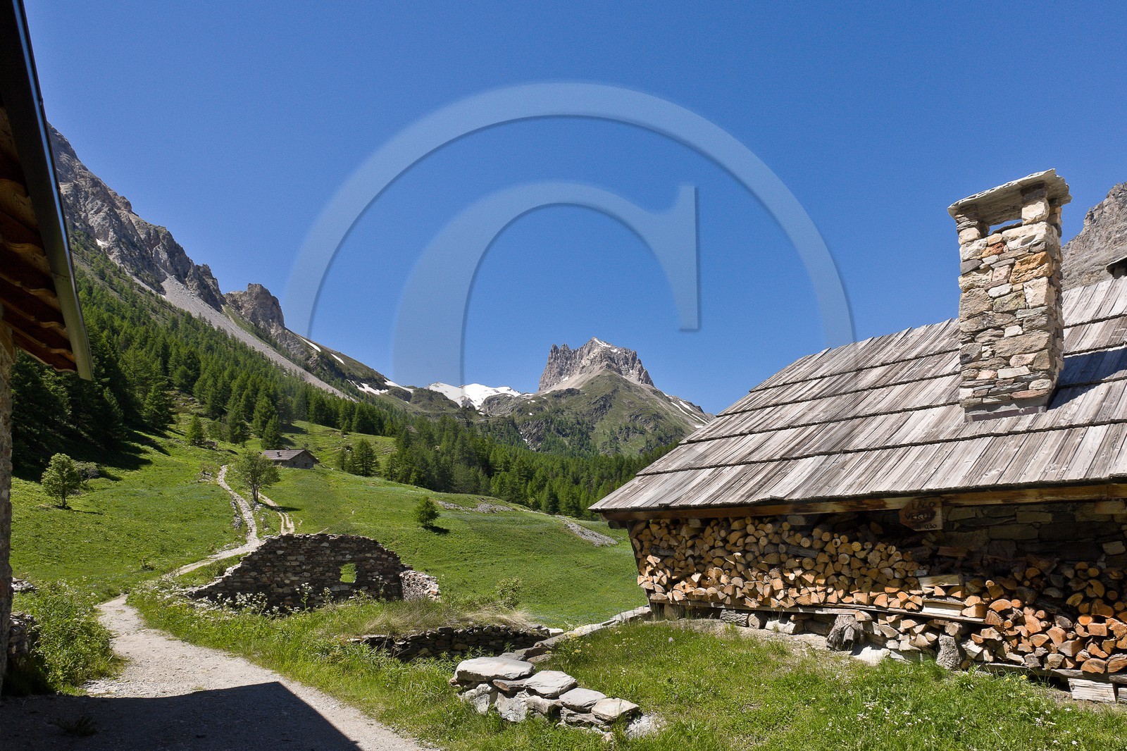 Les Granges de la Vallée Etroite, (Valle Stretta en italien)