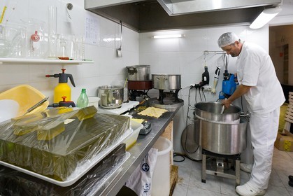 Postira - Brac Fini Saponi, Fabrique de Savon à l'huile d'olive