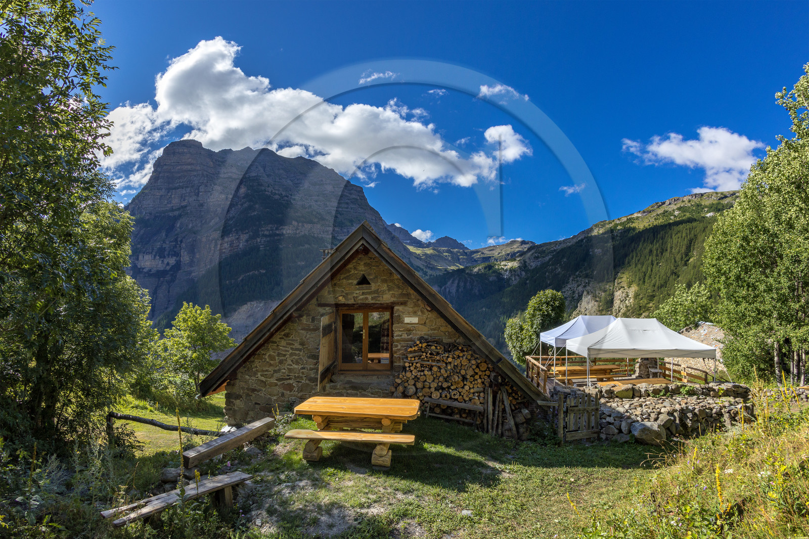 L'Ecrin de Violette, Chambres et table d'hôtes