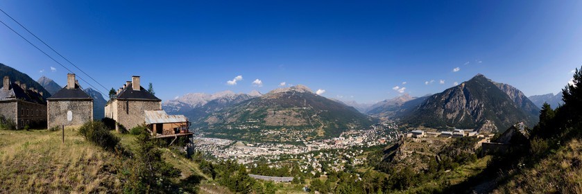 Briançon,la ville vue du Fort du Randouillet