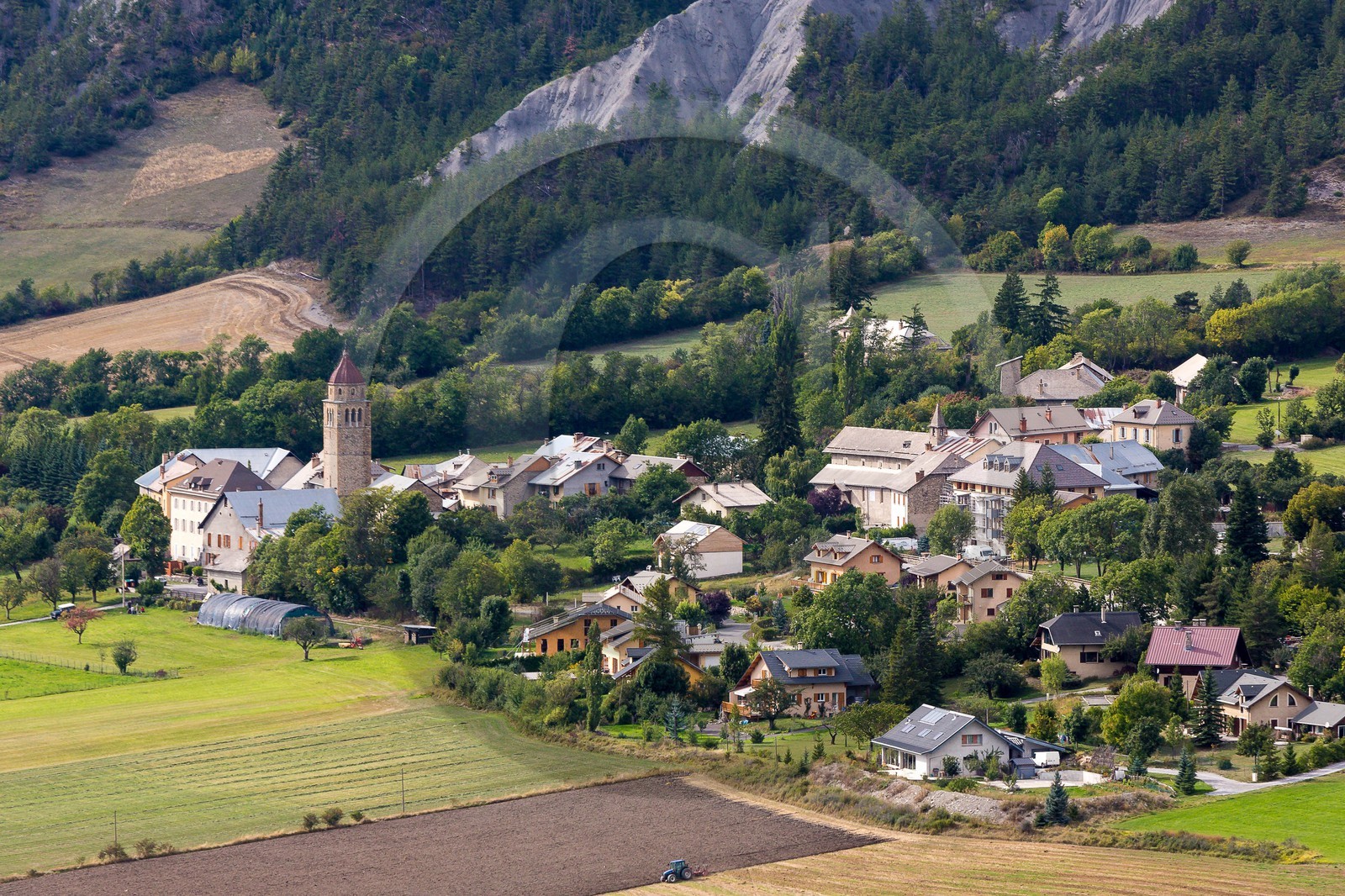 Faucon-de-Barcelonnette, tour de l'horloge