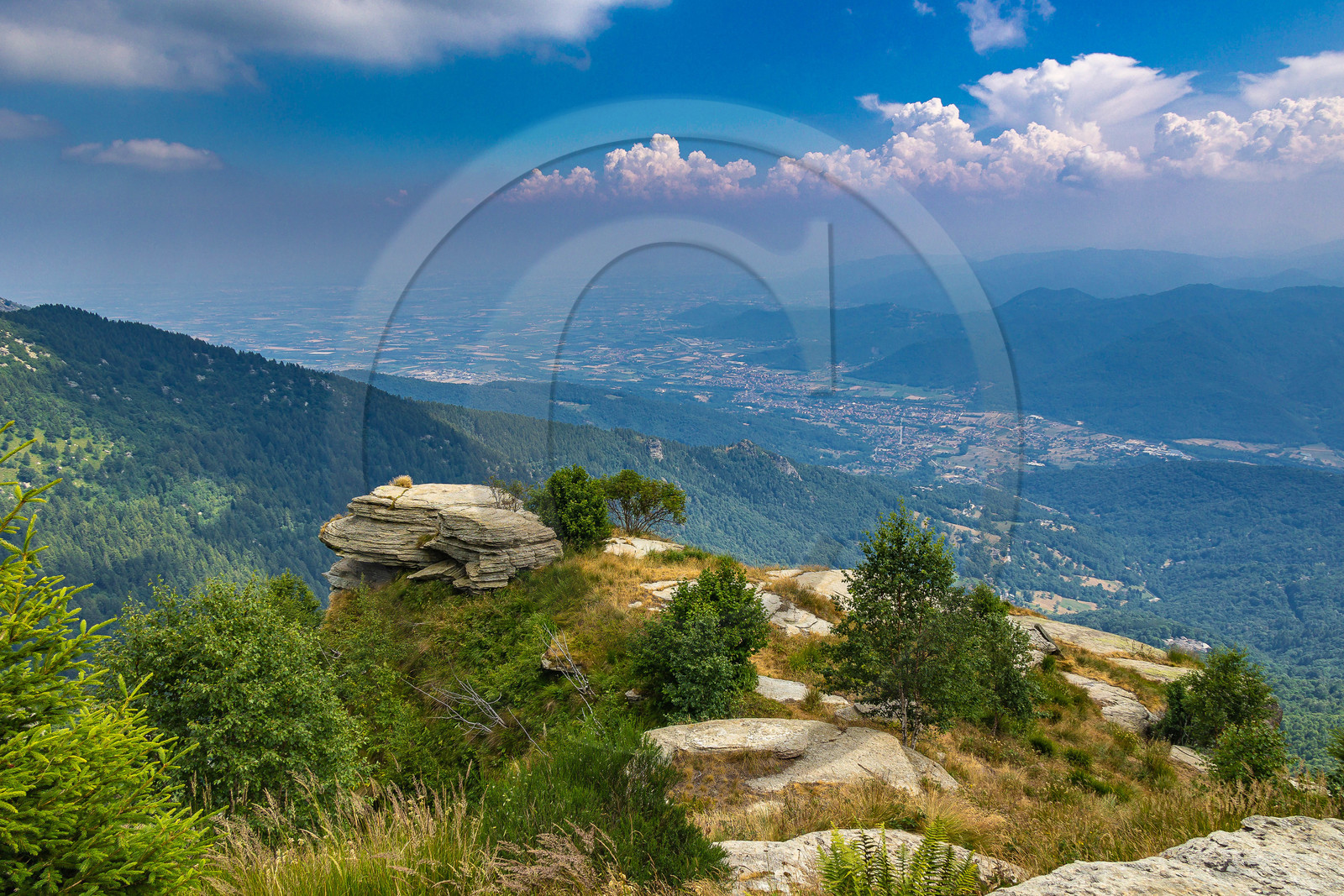 Valle Maira, Roccerè, Area archeologica Roccabruna