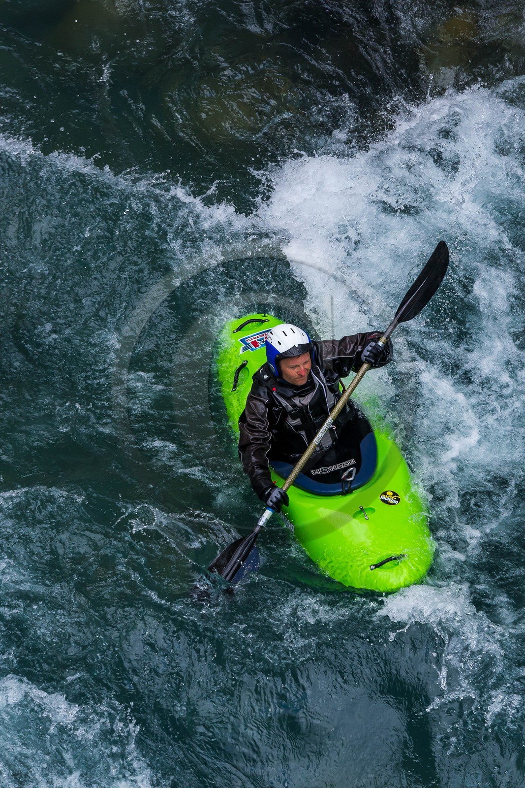 Le Lauzet-sur-Ubaye, kayak dans les gorges de l’Ubaye