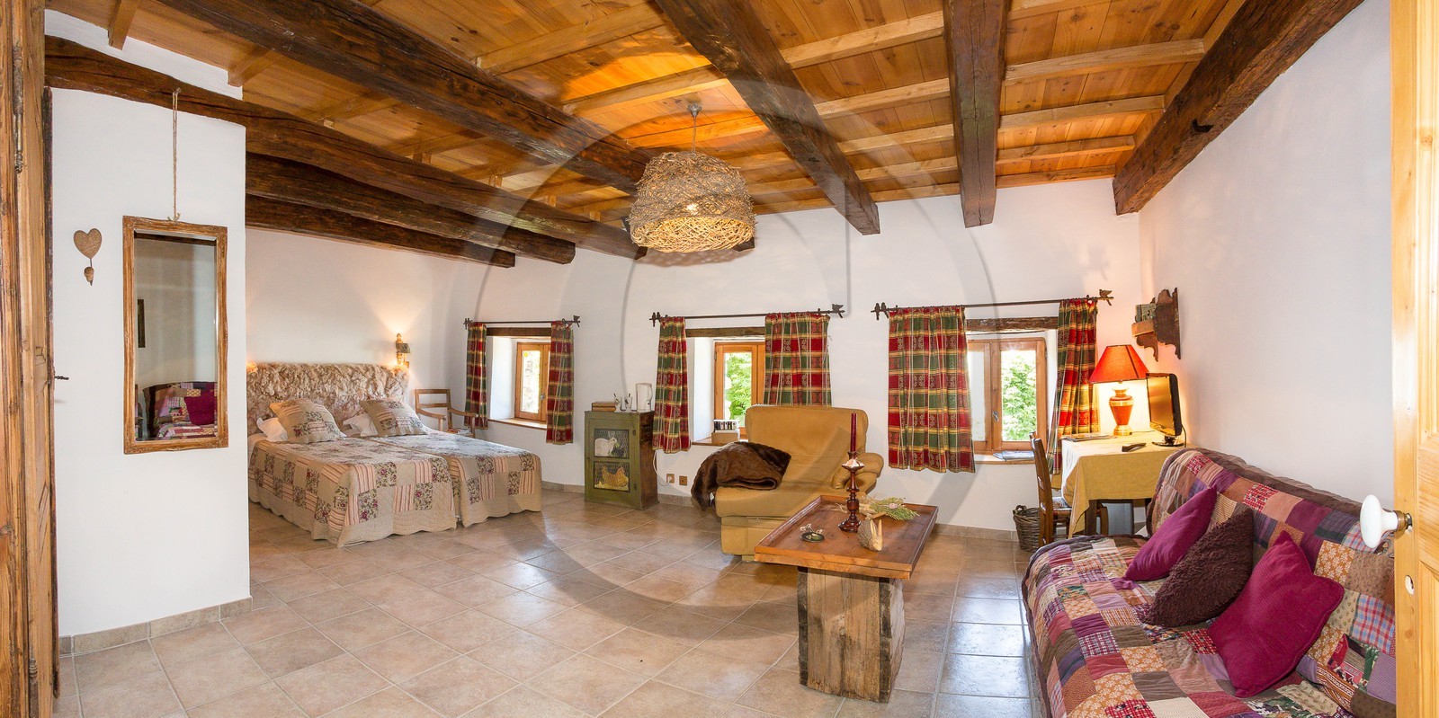 Gîte et chambres d'hôtes La Bousquetière