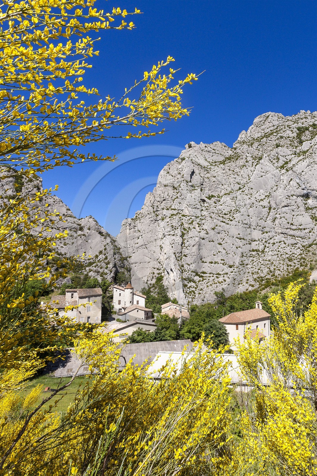 vallée du Buëch, village de Sigottier
