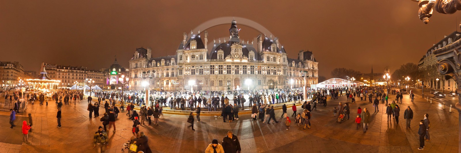 Paris sur glace, parvis de l'Hôtel-de-Ville, saison 2011-2012