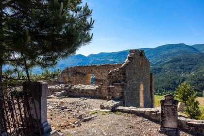 Barret sur Méouge Chapelles (St-Laurent XIe XIIe siècle)