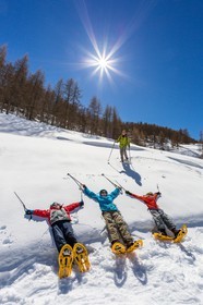 Crévoux, randonnée famille en raquettes à neige