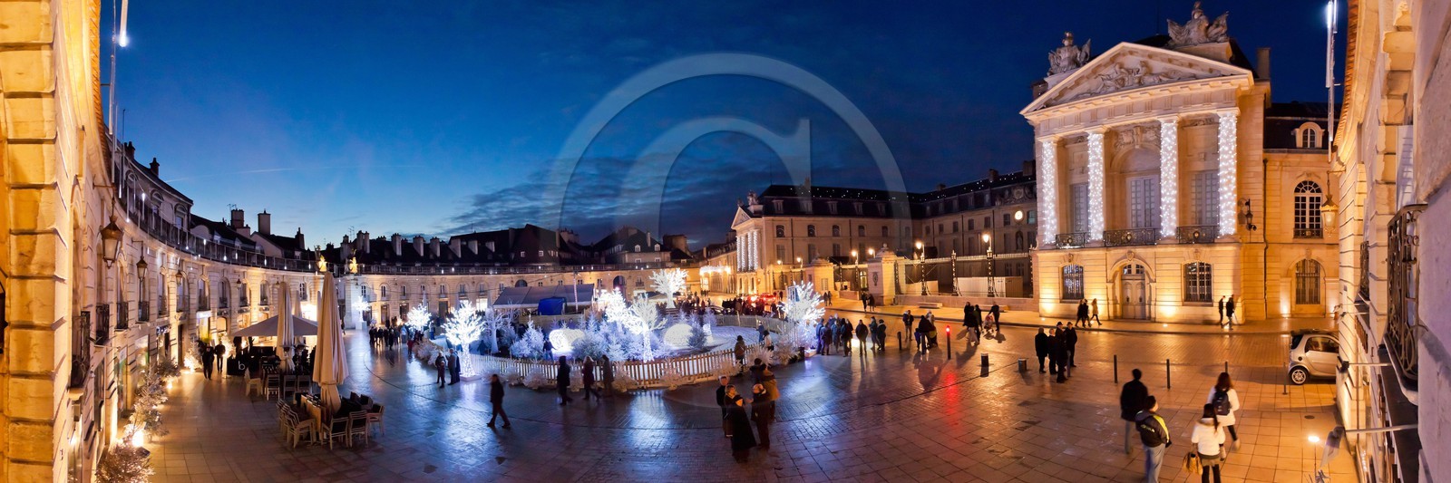 Une véritable station de sports d’hiver éphémère, un Noël