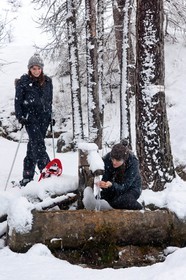 Randonnée, balade en raquettes à neige