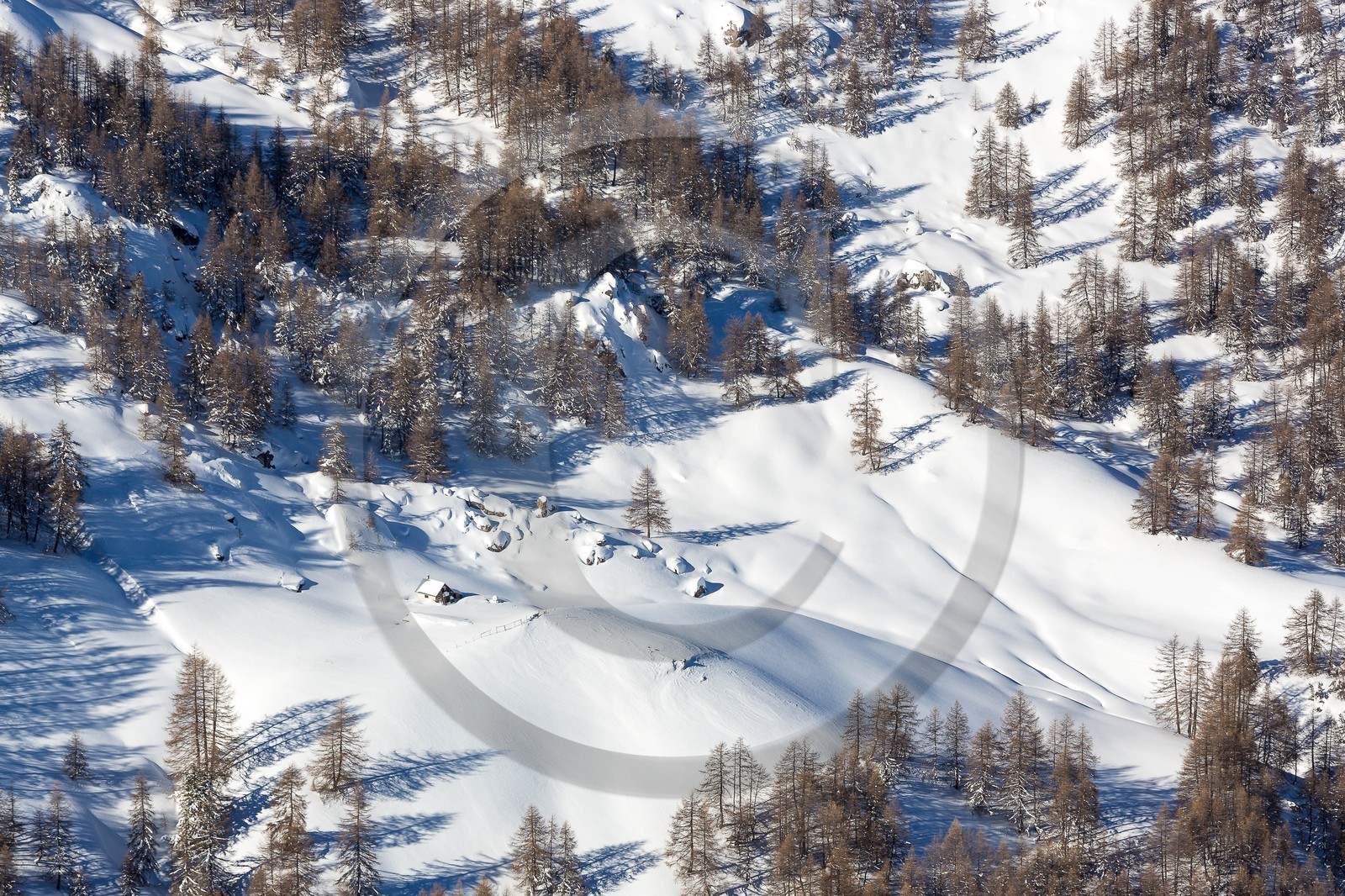 Uvernet-Fours, station de ski de Praloup, cabane de Gimette ou Grande Cabane