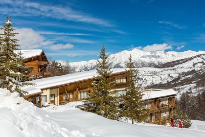 La station de ski Sauze Super-Sauze est une station village située entre 1400 et 2400 m